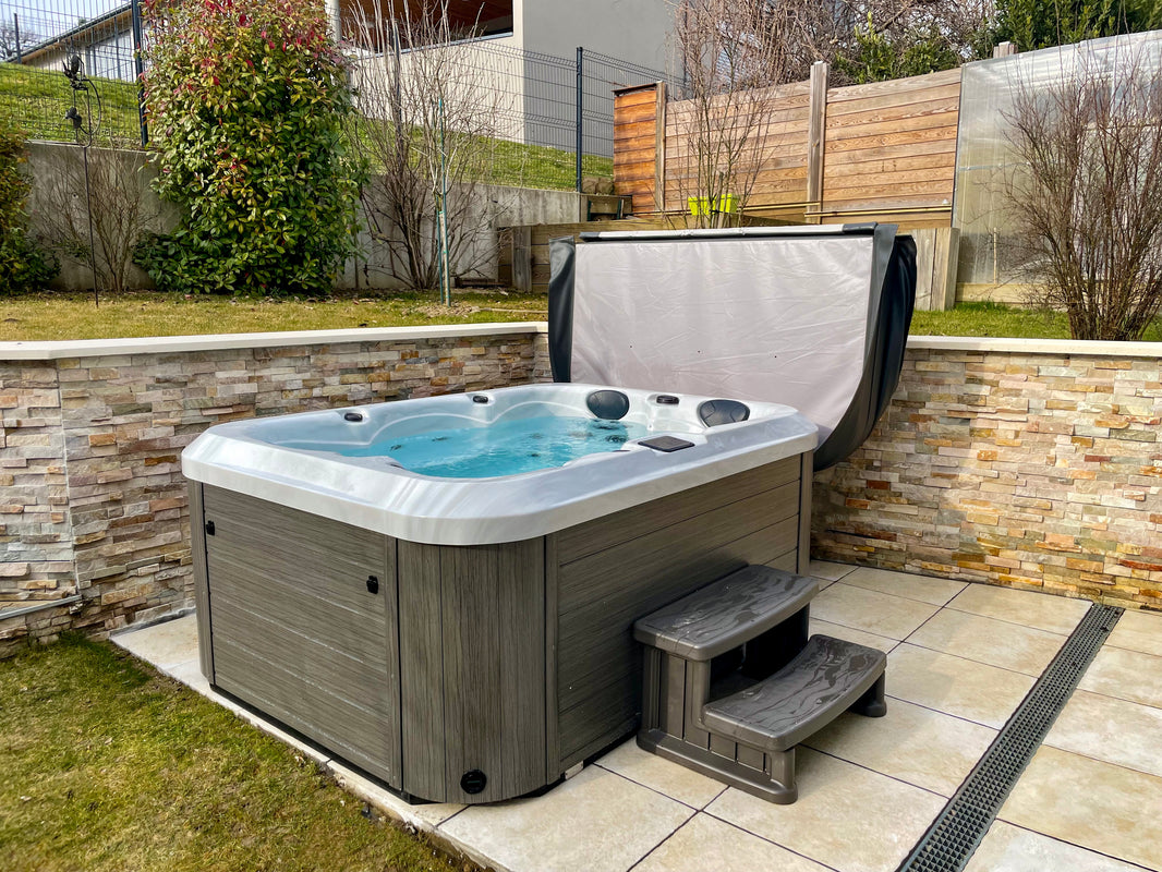 Hot Tubs Airdrie Backyard & Leisure
